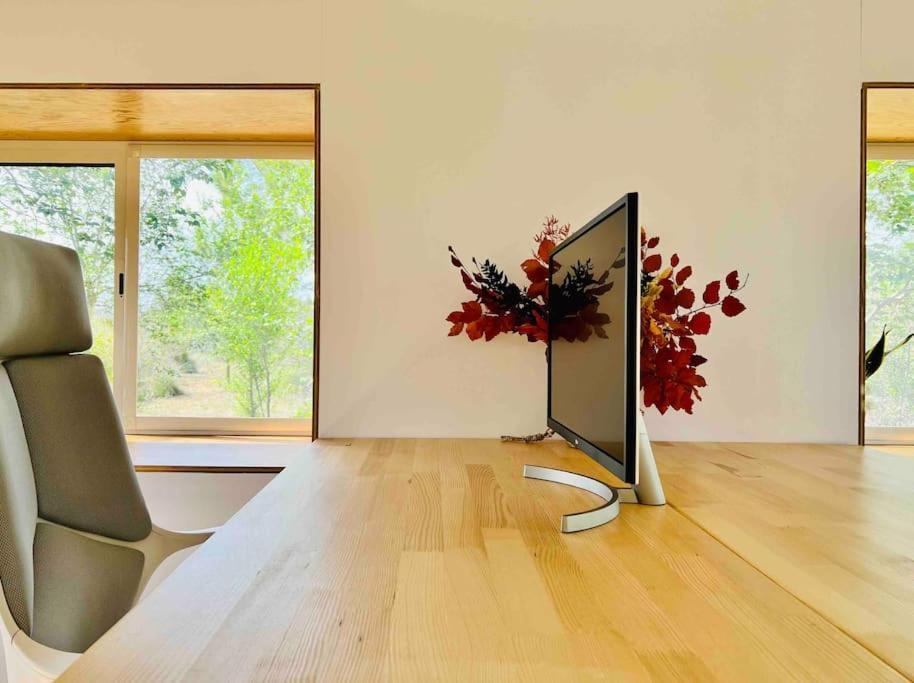 Eco Tiny Home & Office For Digital Nomads Vallmoll 외부 사진